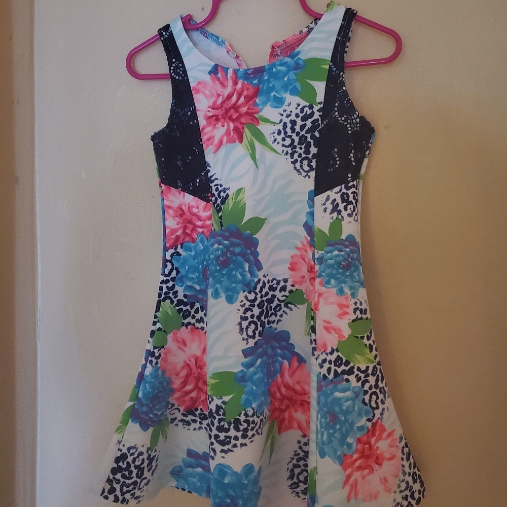 Dress - Picture 2 of 2